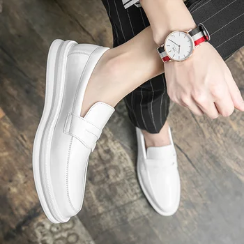 Marka erkek Loafer'lar Beyaz erkek Elbise Ofis düğün elbisesi Ayakkabı Siyah Amerikan kuruş loafer'lar erkek yüksek kaliteli rahat ayakkabılar